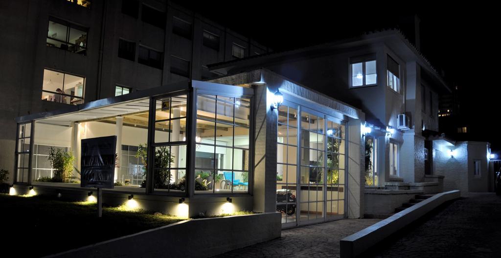 Casa Alevines Hostel & Suites ปุนตา เดล เอสเต ภายนอก รูปภาพ